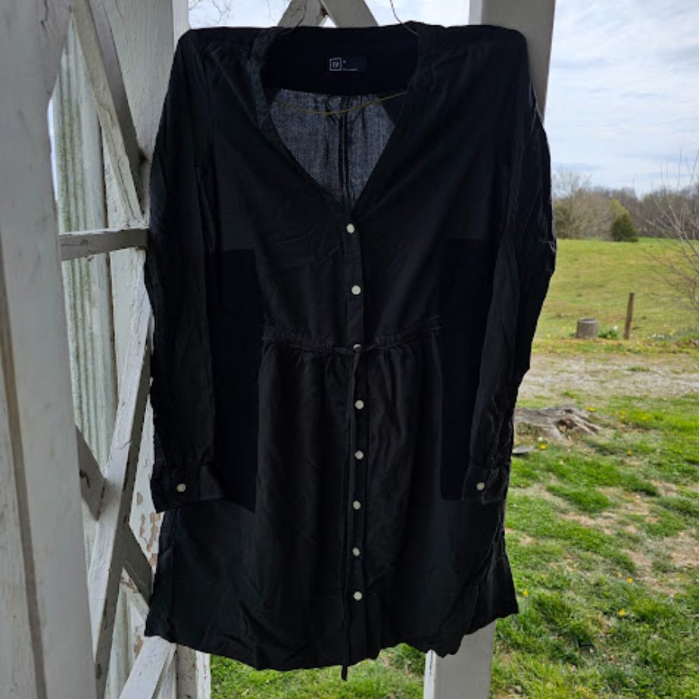 GAP Colorblock gray and black long sleeve dress spring/ fall/ casual size 2